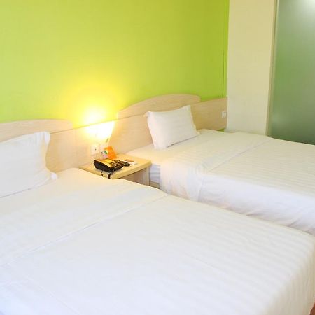 7Days Inn Shenzhen Airport New Terminal Экстерьер фото